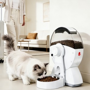 Automatic Rabbit Feeder Cage-Mounted Smart Timer with Visual Monitoring